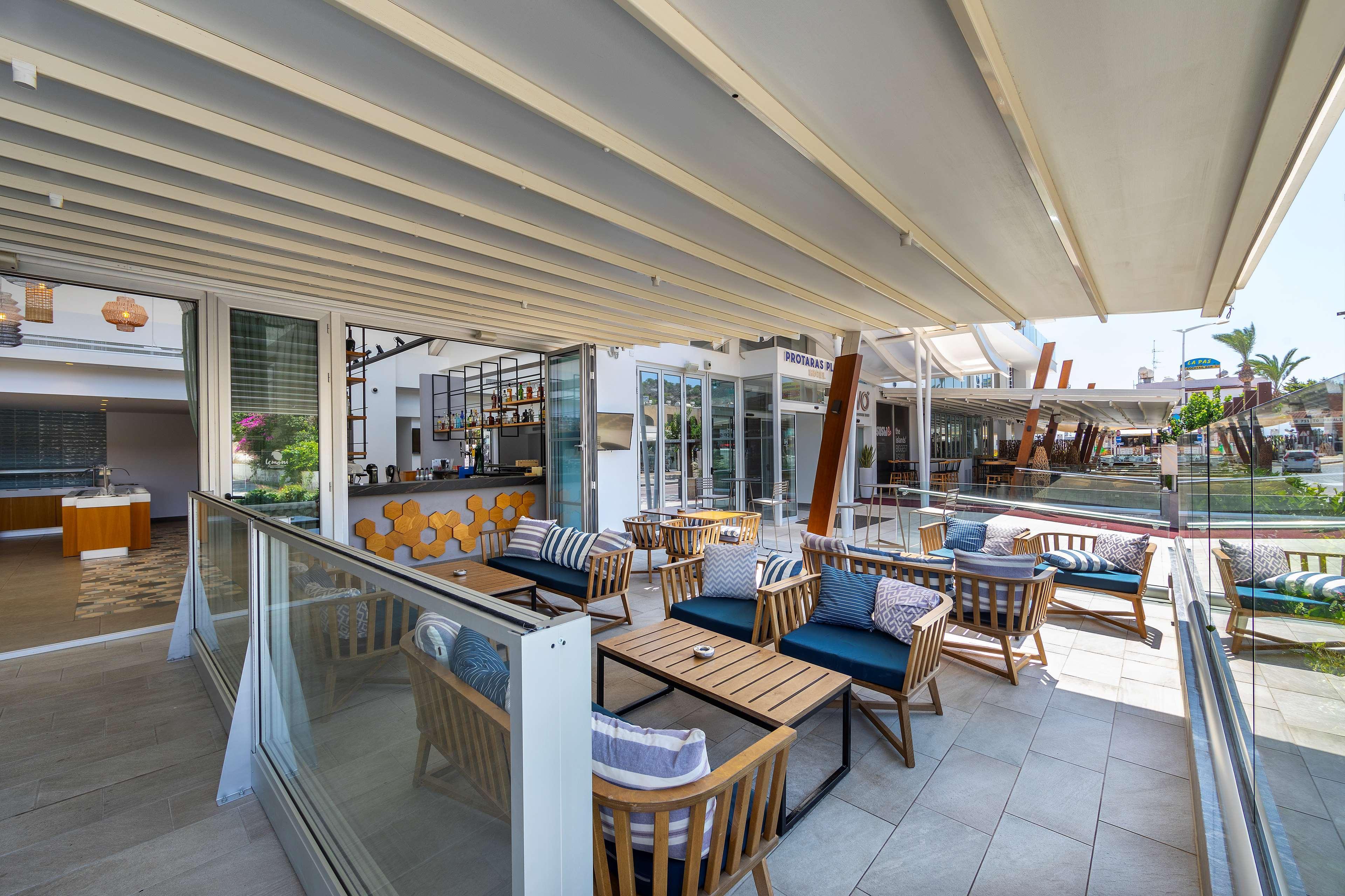 Protaras Plaza Hotel Bagian luar foto