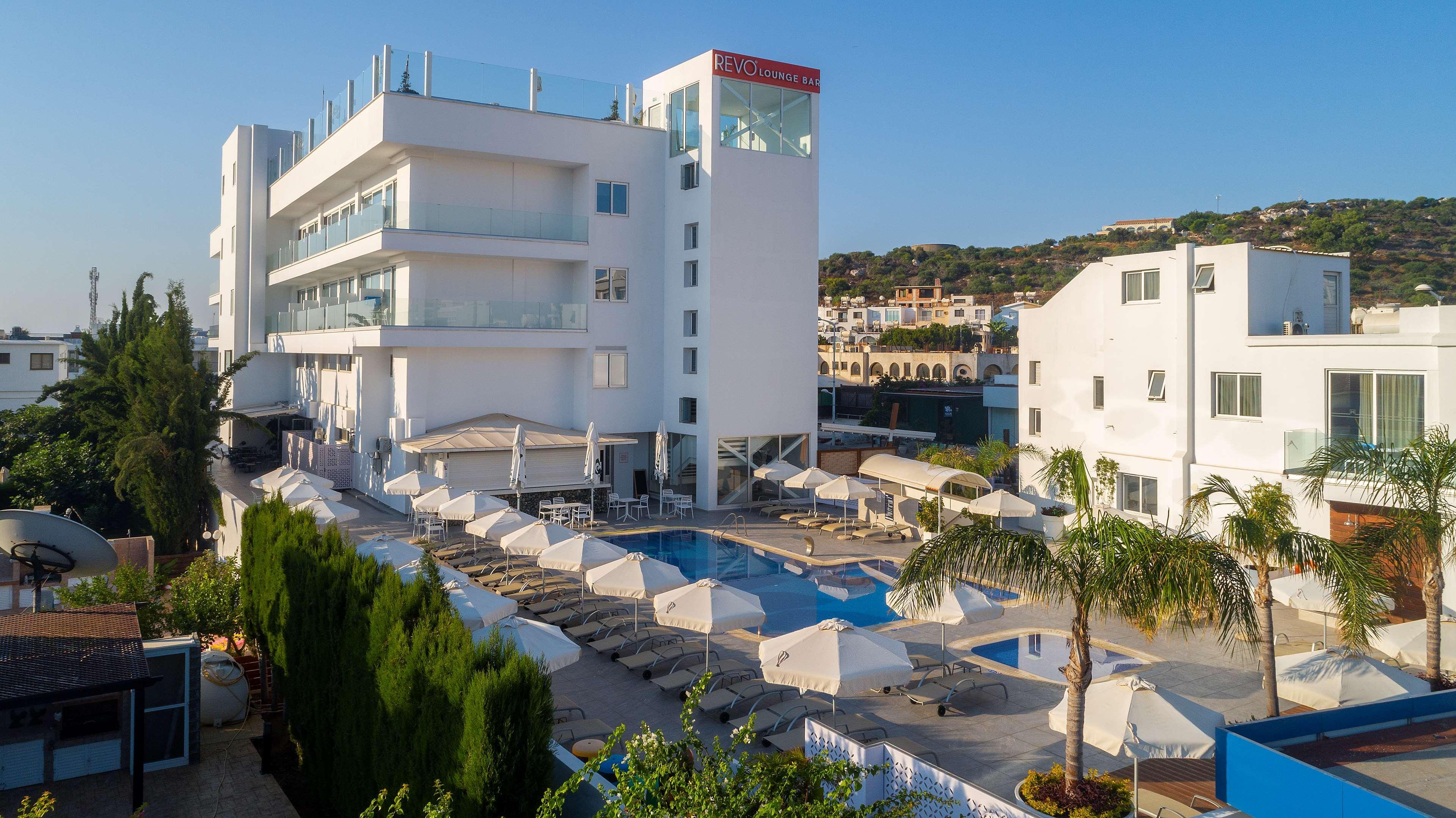 Protaras Plaza Hotel Bagian luar foto