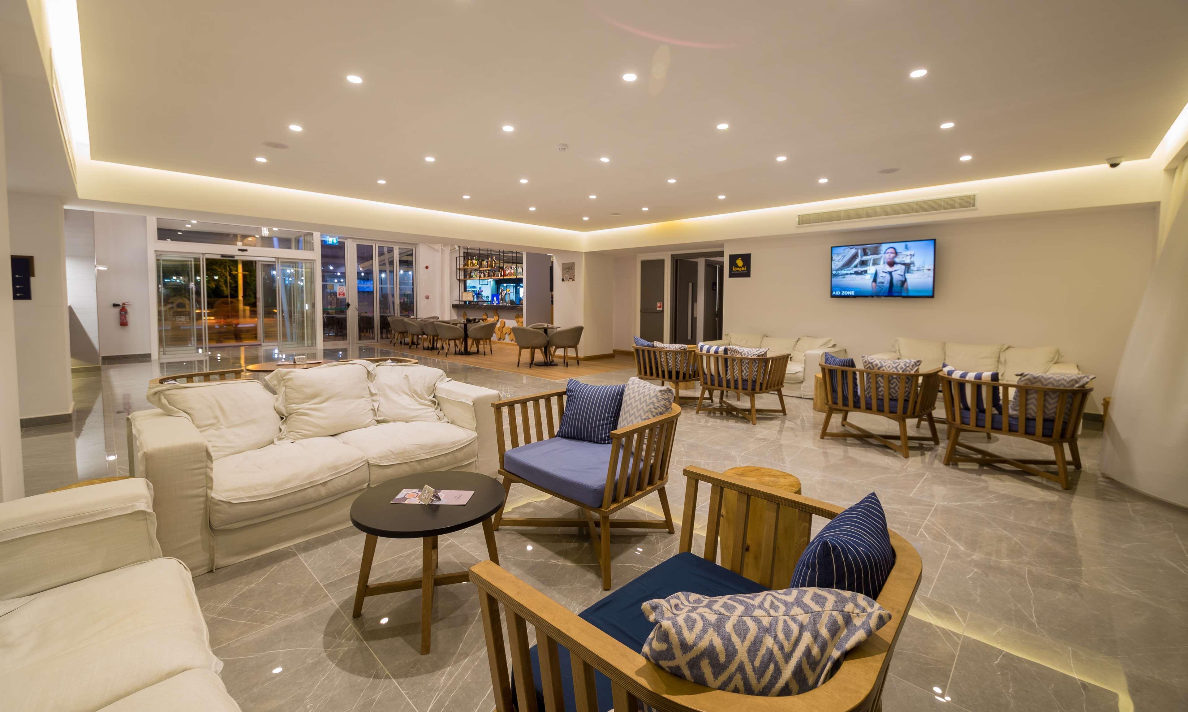 Protaras Plaza Hotel Bagian luar foto