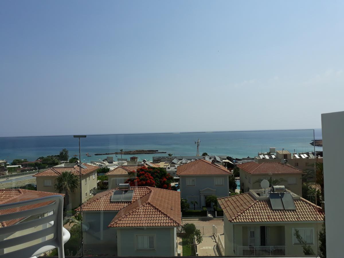 Protaras Plaza Hotel Bagian luar foto