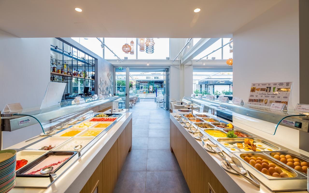 Protaras Plaza Hotel Bagian luar foto
